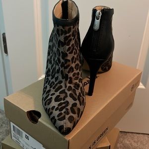 Adrienne Vittadini leopard print calf hair and leather zippered ankle bootie, 7